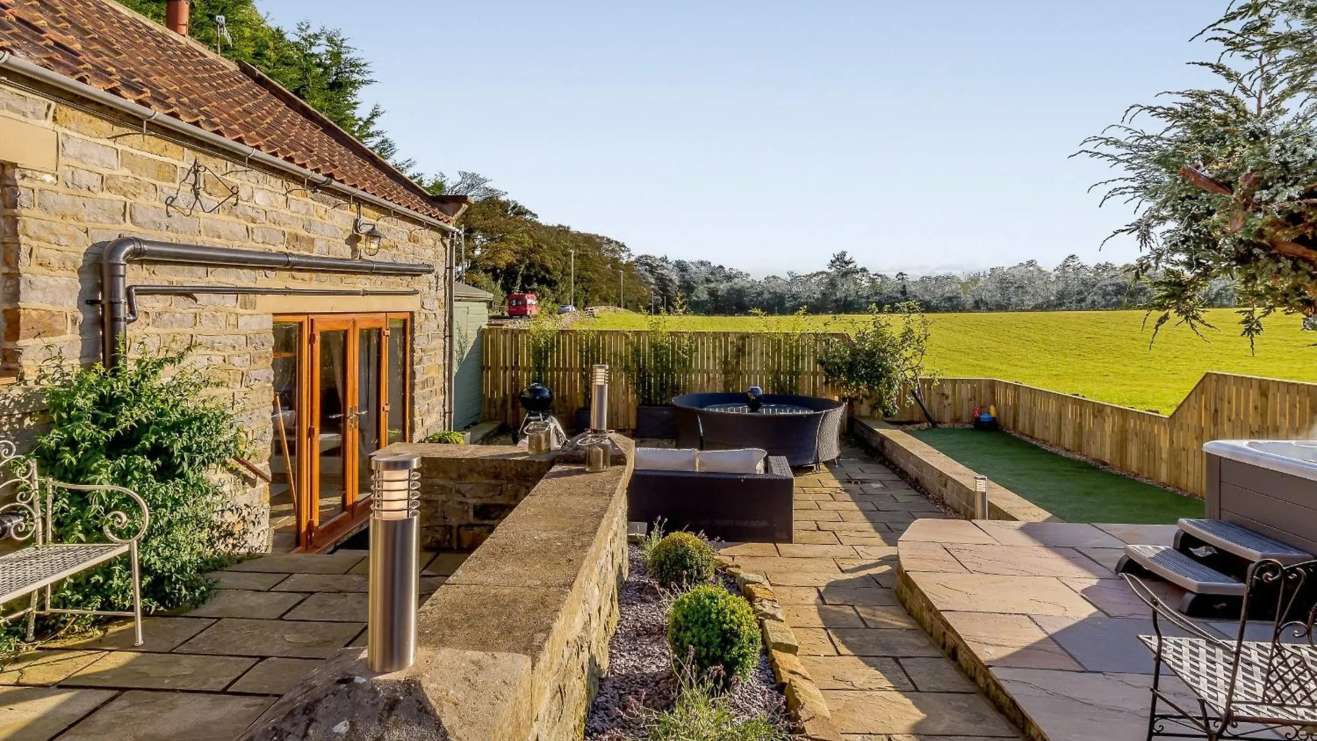 Holiday home The Old Barn Villa Cloughton